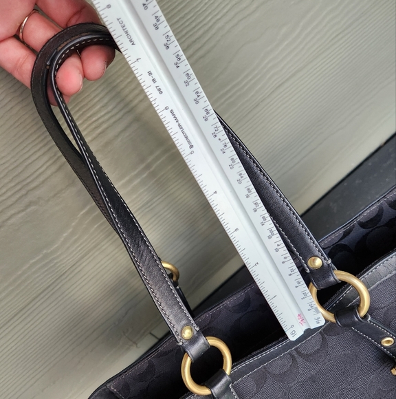 Vintage Coach Signature Jaquard Shoulder Bag - Picture 13 of 14